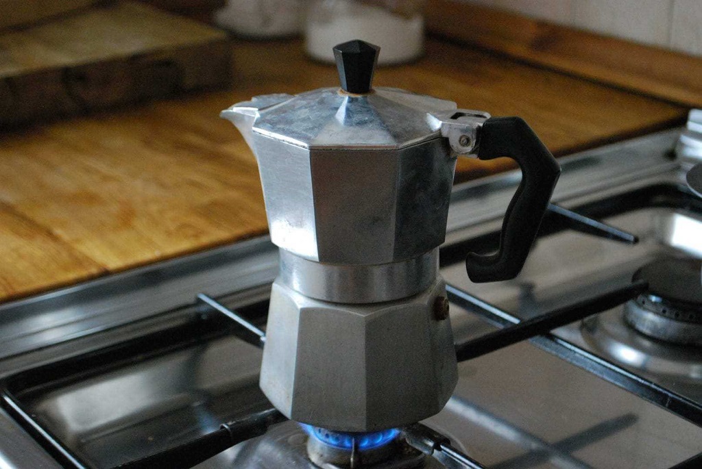 Hướng dẫn Cách pha chế cà phê với Moka Pot